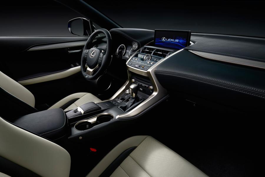 Интерьер Lexus NX300 F-Sport 2017 года  (WW) (фото 13 из 43)